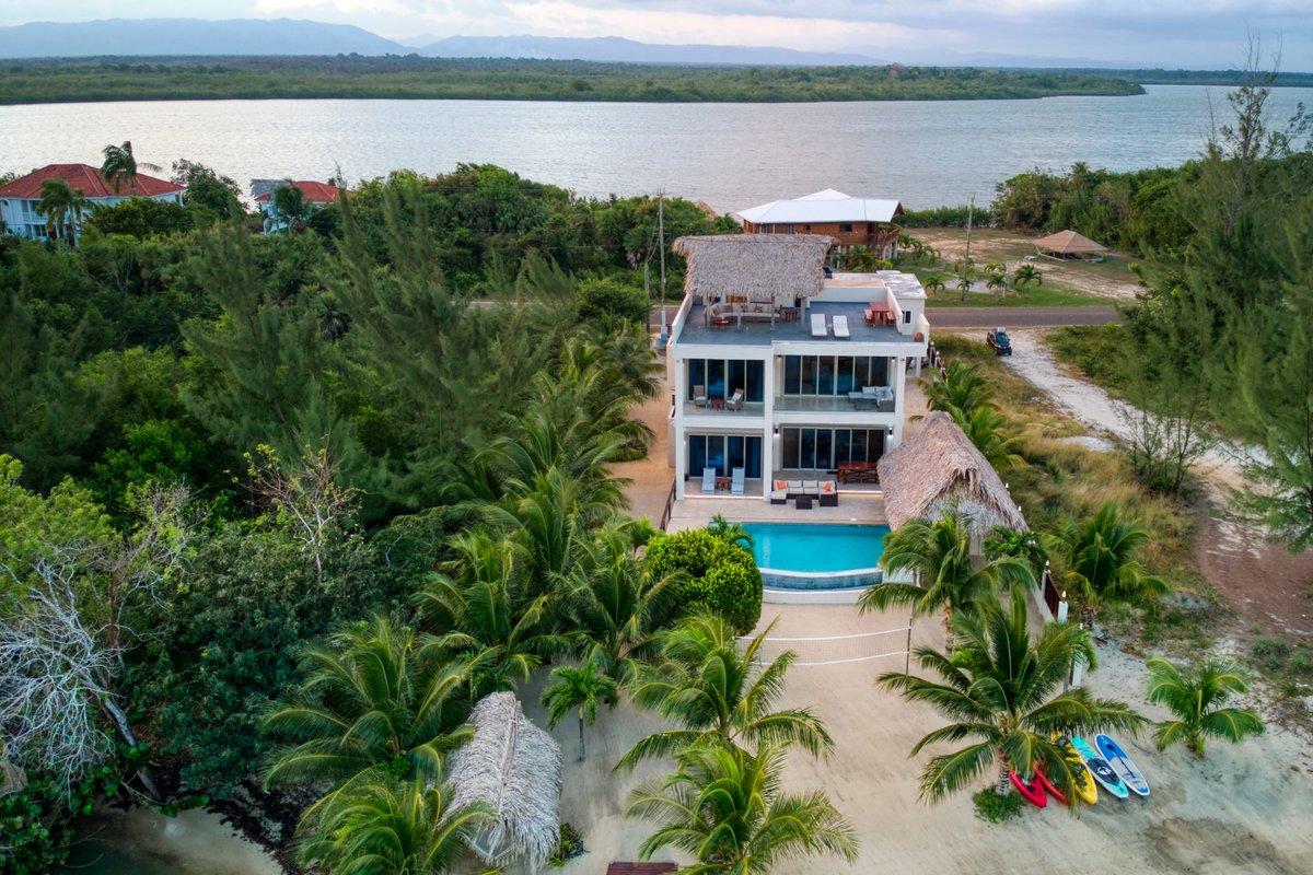 Luxury Oceanfront Villa-Best Pier on the Peninsula