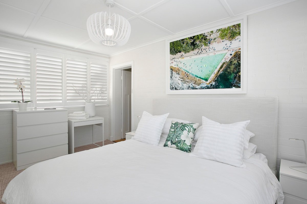 Unique WATERFRONT Apartment gallery image 3