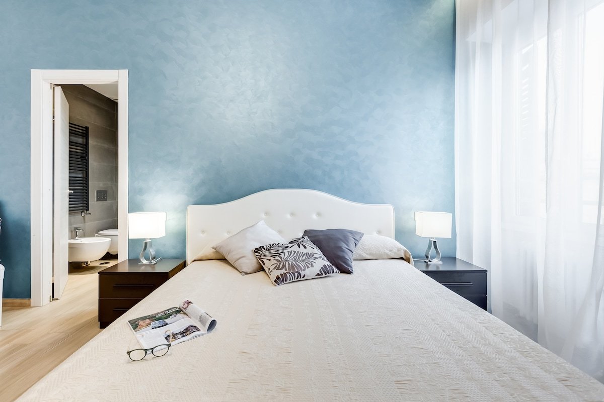 Vatican Brothers gallery image 3