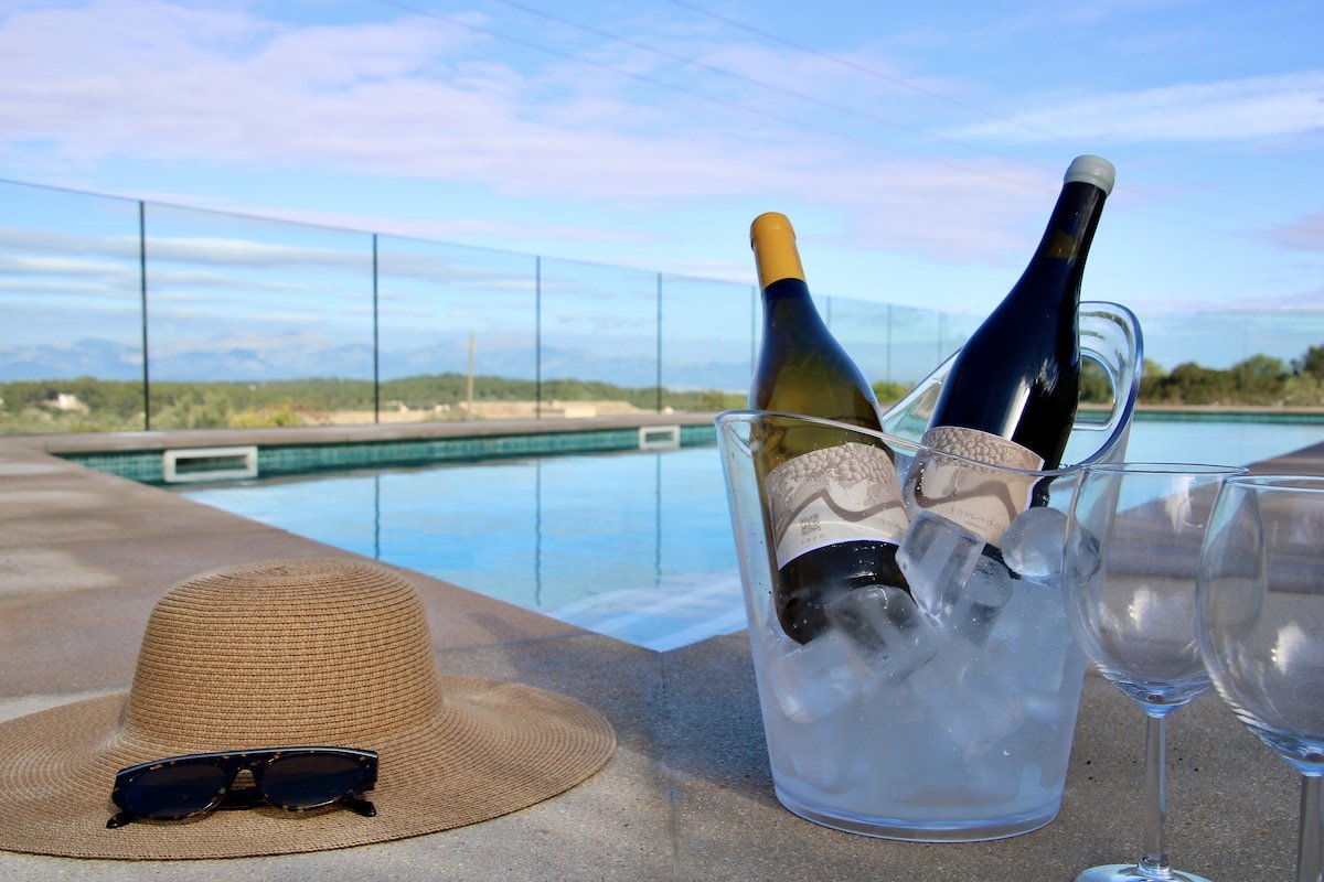 Mater Randa, history peace and Solidarity gallery image 5