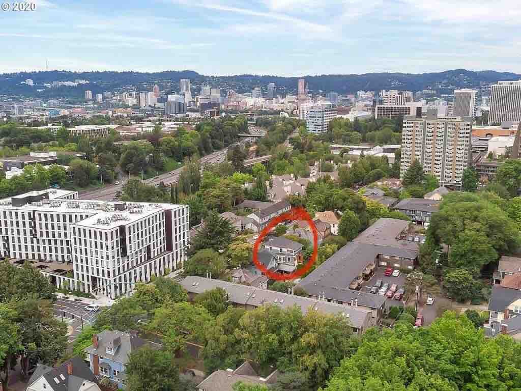 Historic Home Located in Central City gallery image 4