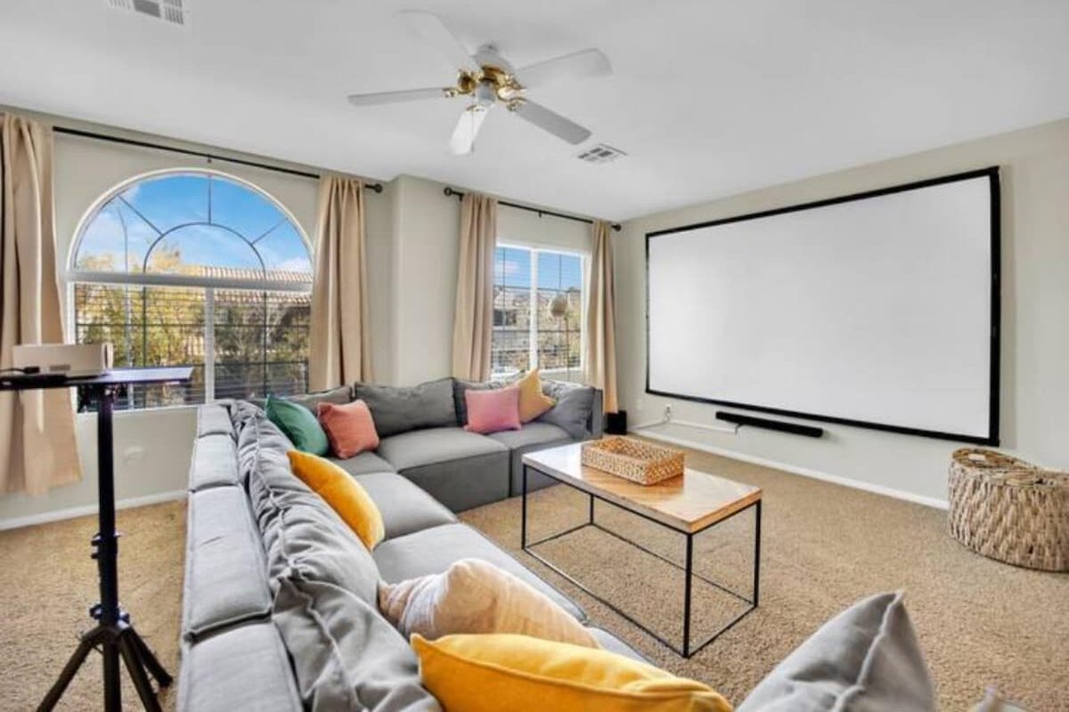 Pool Spa & Movie Retreat: 4BR Home Backyard Oasis gallery image 4