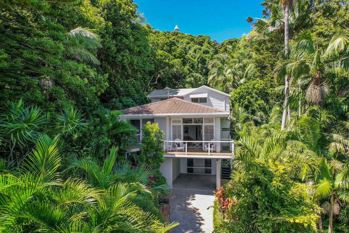 Memories @ Wategos Beach House with Pool Byron Bay