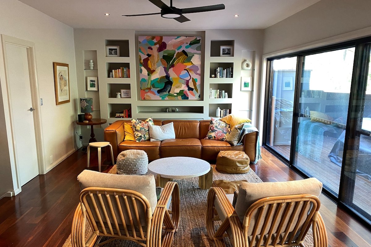 Elizabeth Beach – Palmtops gallery image 2