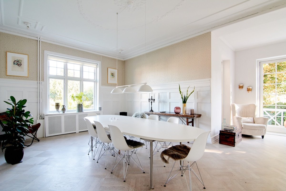 Herskabelig villalejlighed tæt på city og strand gallery image 4