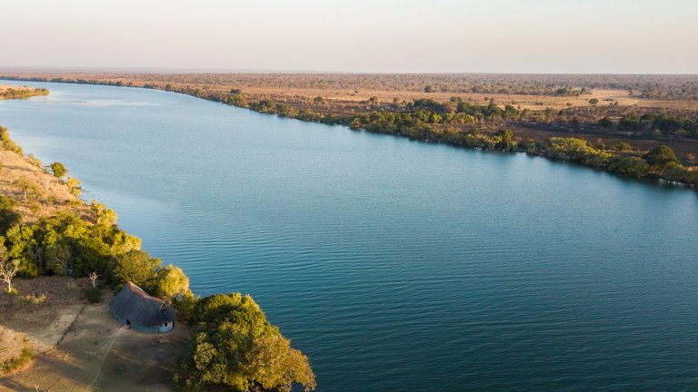 Mukambi Safari Lodge Luxury Family Villa