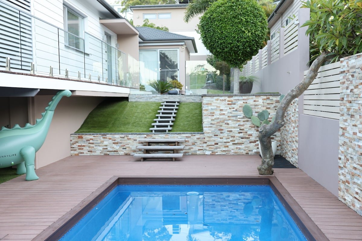 More like a holiday resort! gallery image 5