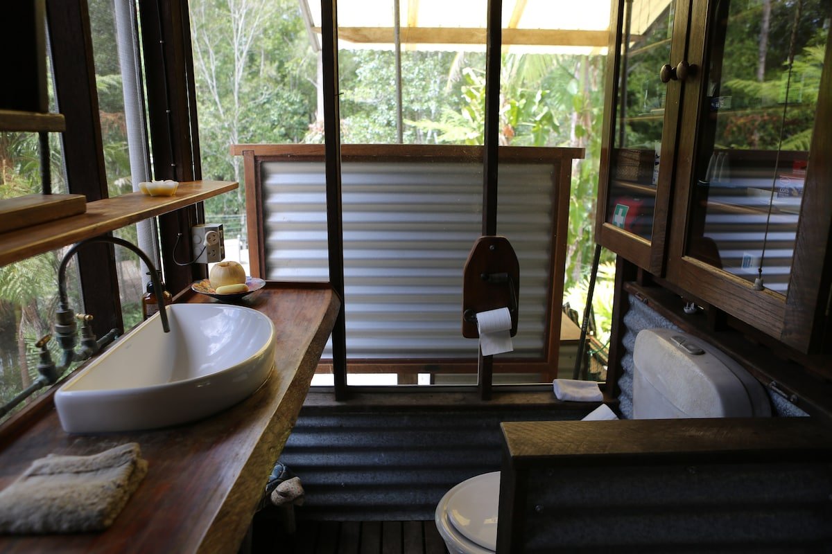 River Room Bellingen Treehouse for Groups gallery image 5