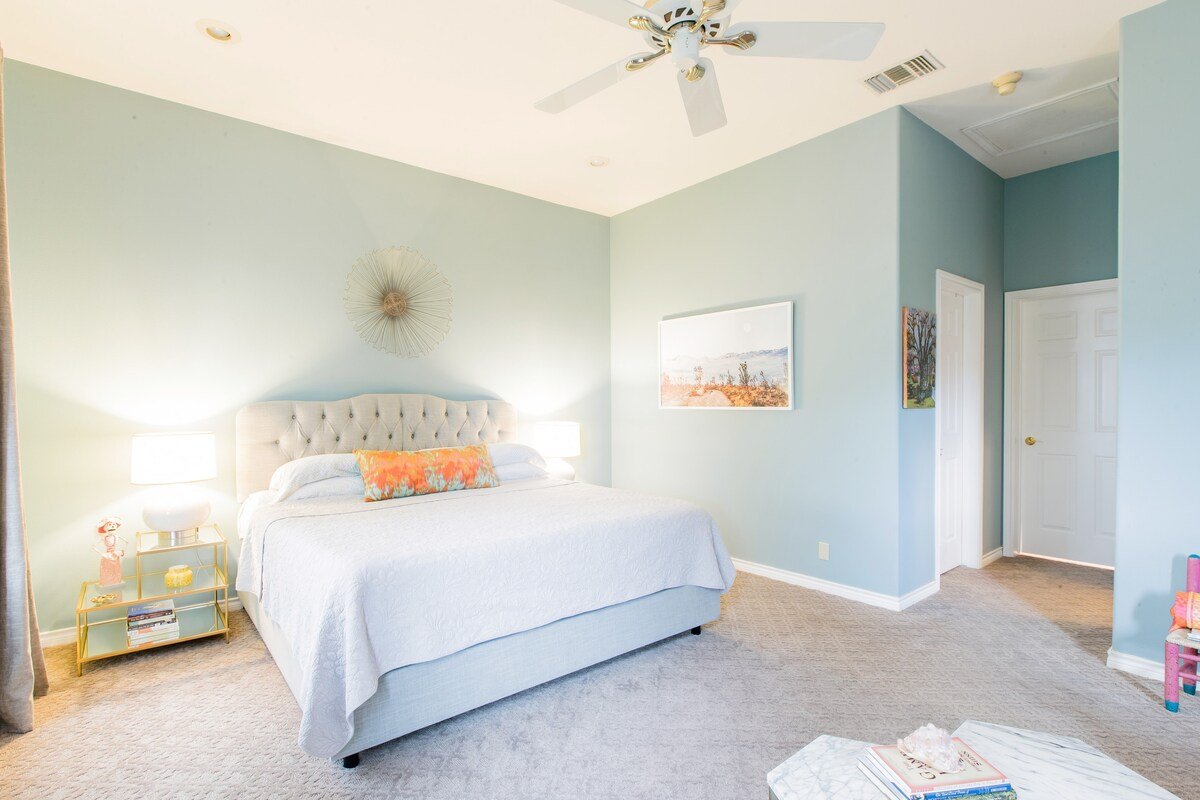 West Lake Hills Retreat Near Downtown gallery image 3