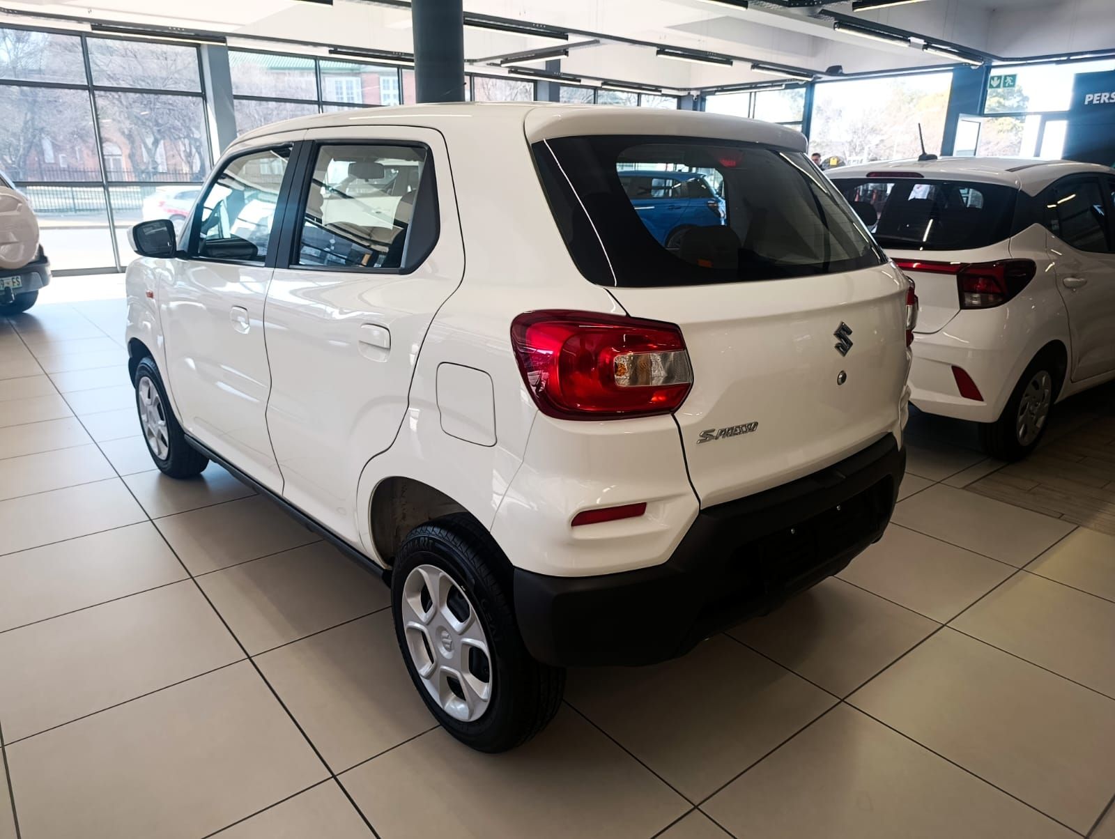 Used car gallery