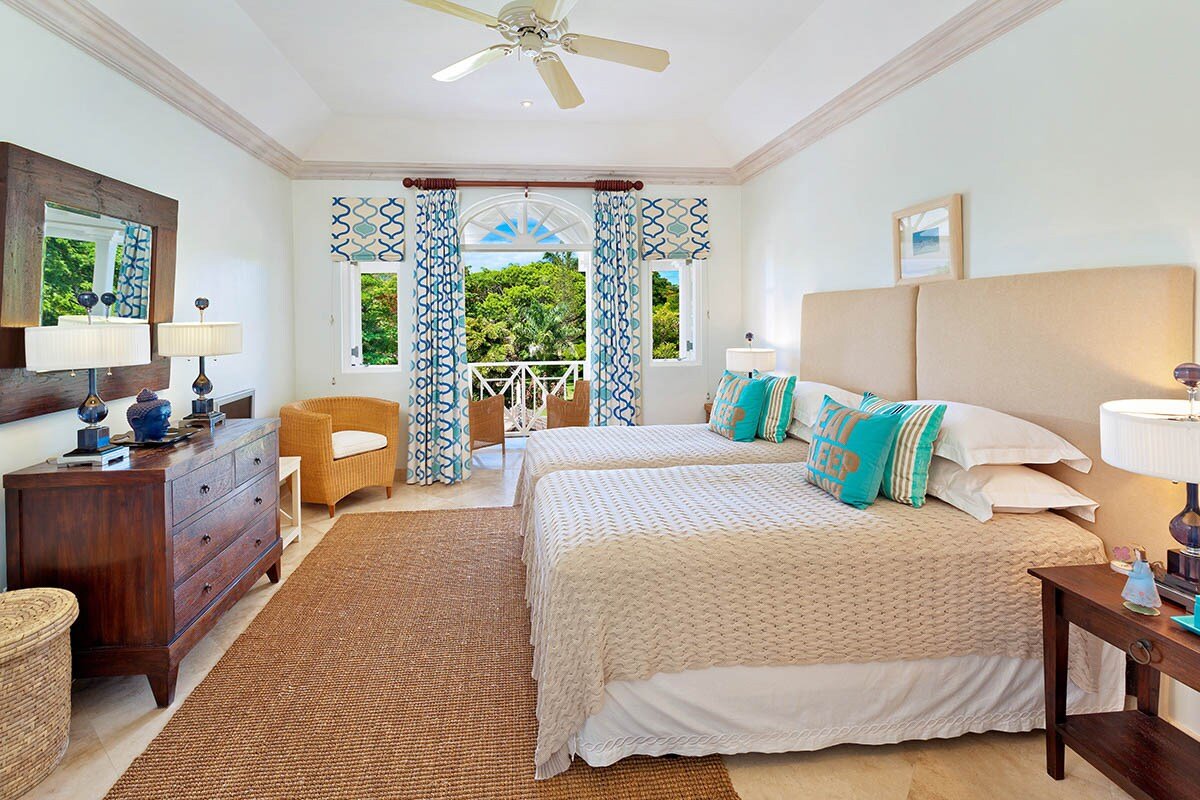 Moon Dance gallery image 2