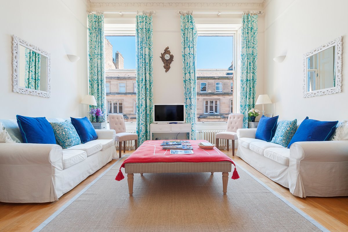 Elegant 2 Bedroom Central Apartment with Parking