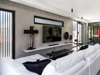 Newly built 2024 – Raw & refined Black Beauty