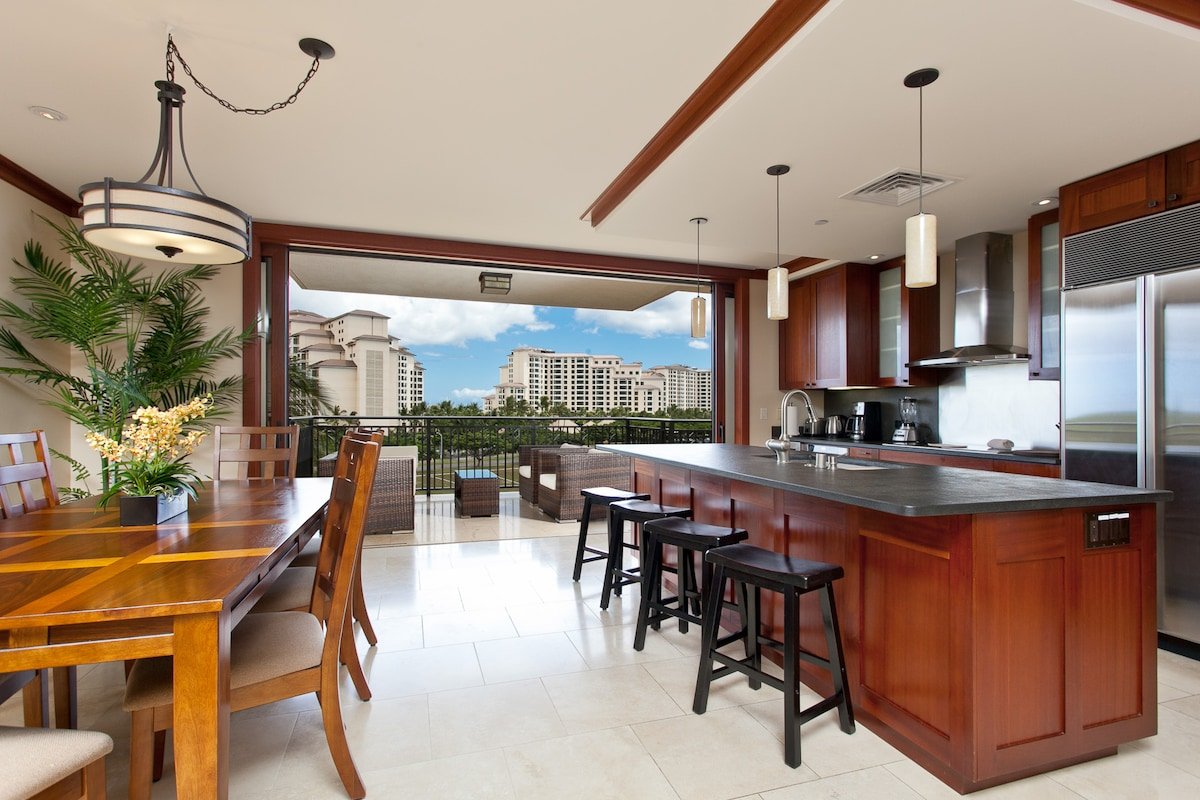 Hale Kailani O-522 a place to gather and relax gallery image 2