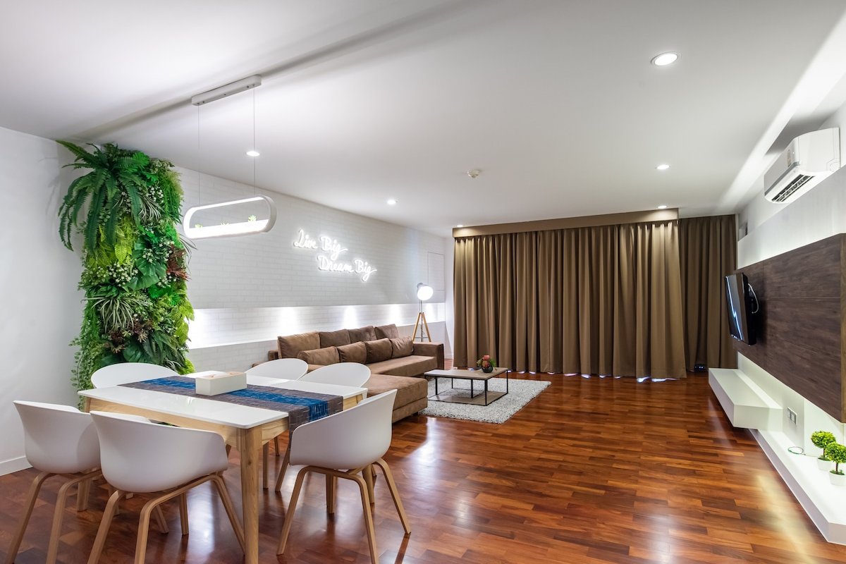 Benviar -150sqm Two Bedroom Suite @Chitlom gallery image 3