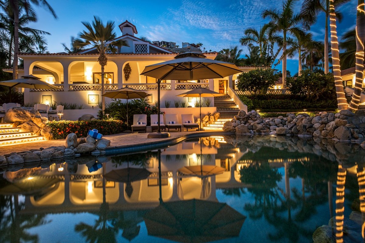 Casa Edwards a Beach Front at Villas del Mar gallery image 5