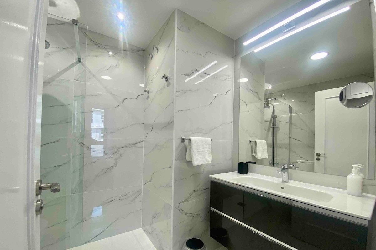 ´Christmas in Barcelona´ / Wi-Fi/ Terrace / 7PP gallery image 4