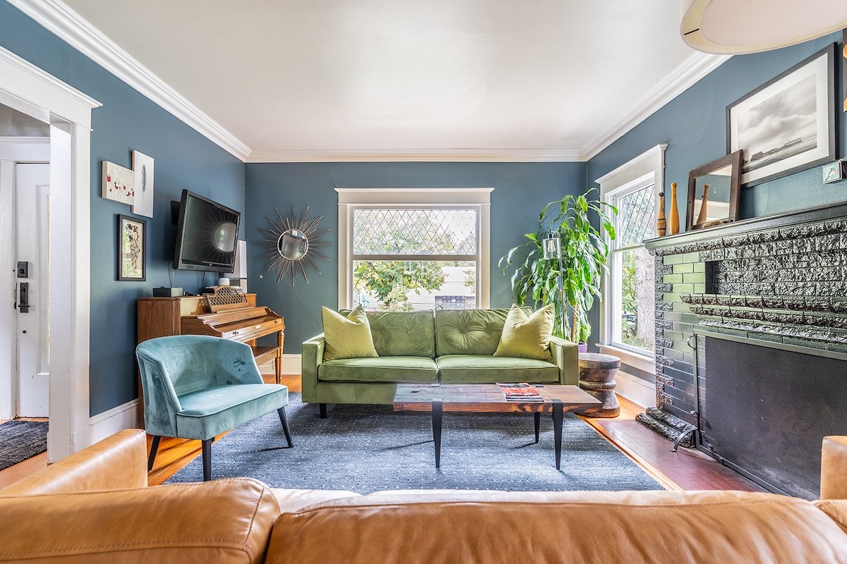 Seattle 5BR Craftsman w/ Private Hot Tub & Garden gallery image 2