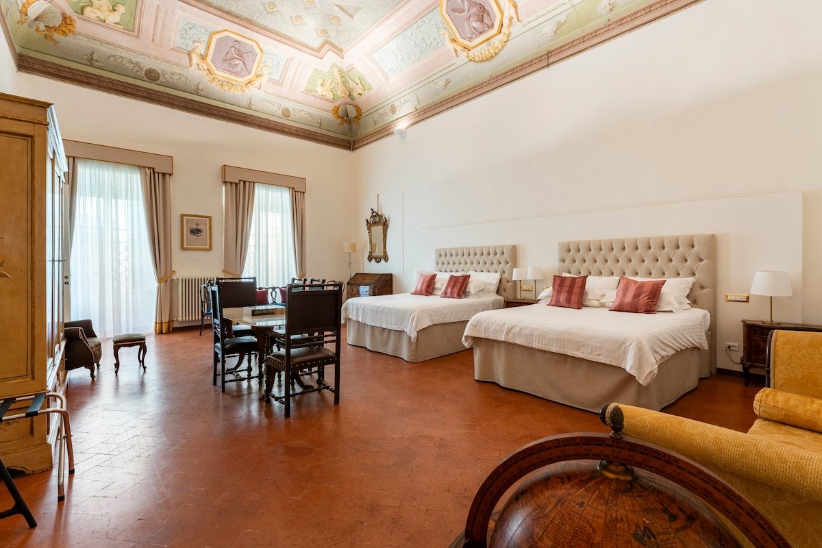 Palazzo D’Ambra Presidential Suite Apartment gallery image 3