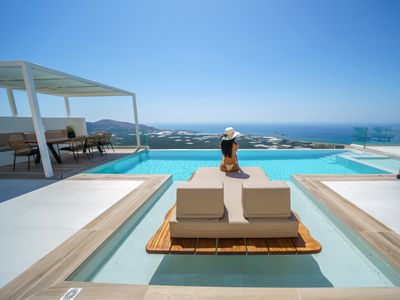 Luxury Villa Odysseas, private pool, Sea view, BBQ