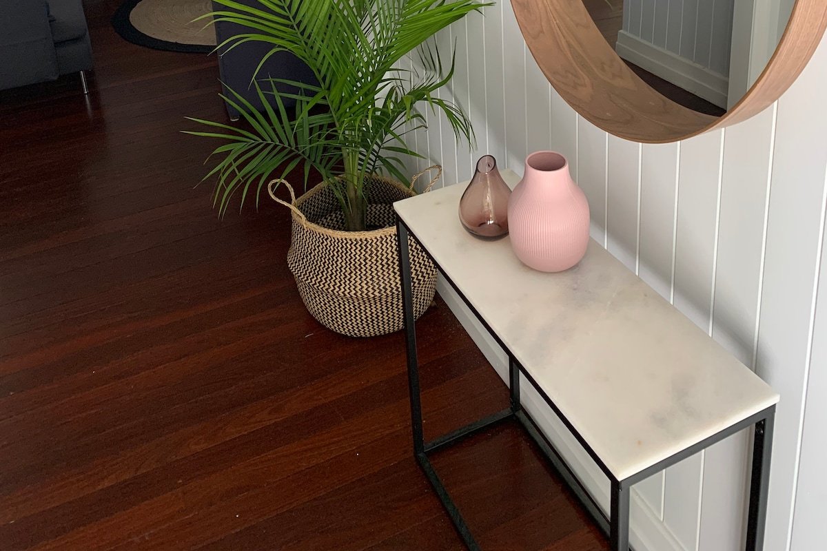 Charming 1920 4Br freestanding Plantation Qldr. gallery image 5