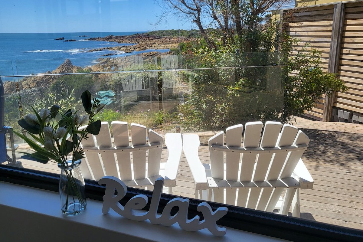 Heathcliff. Stunning ocean views! gallery image 5