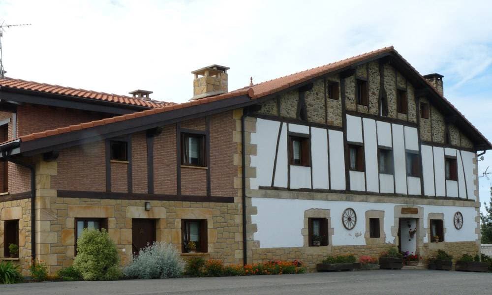 Etxe Nagusia Agroturismo compartir familia+amigos gallery image 2