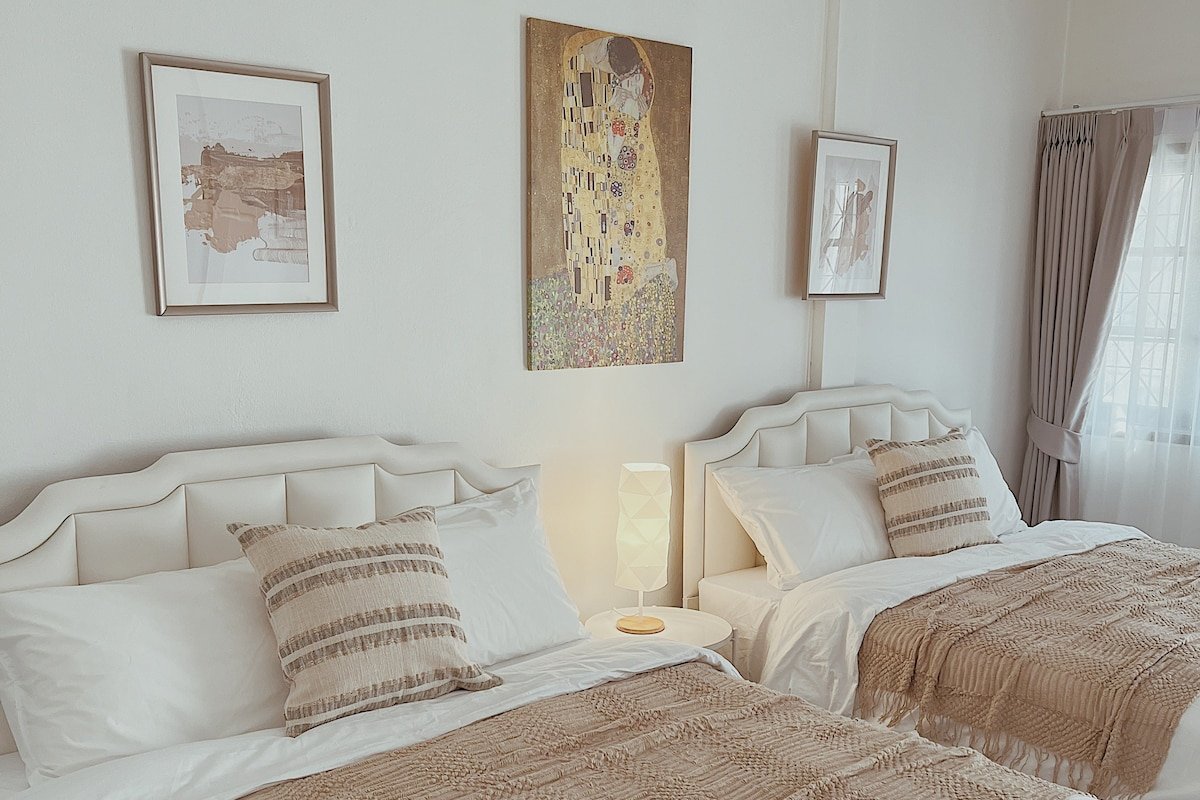 BTS Phrakanong 200m King bed/Large bedrooms gallery image 2