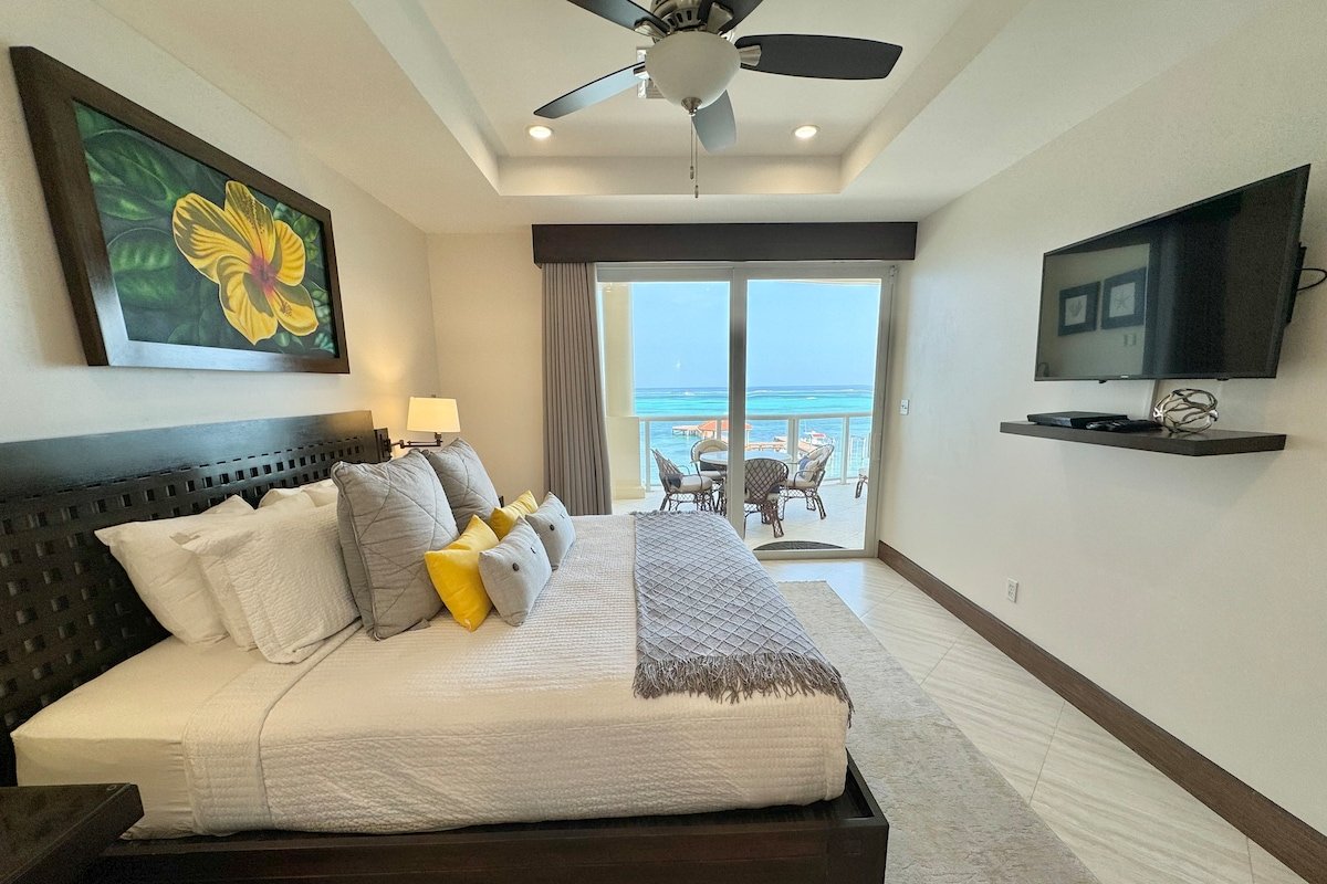 BEACHFRONT 2 BR/2.5 BA at Grand Caribe Resort! gallery image 5