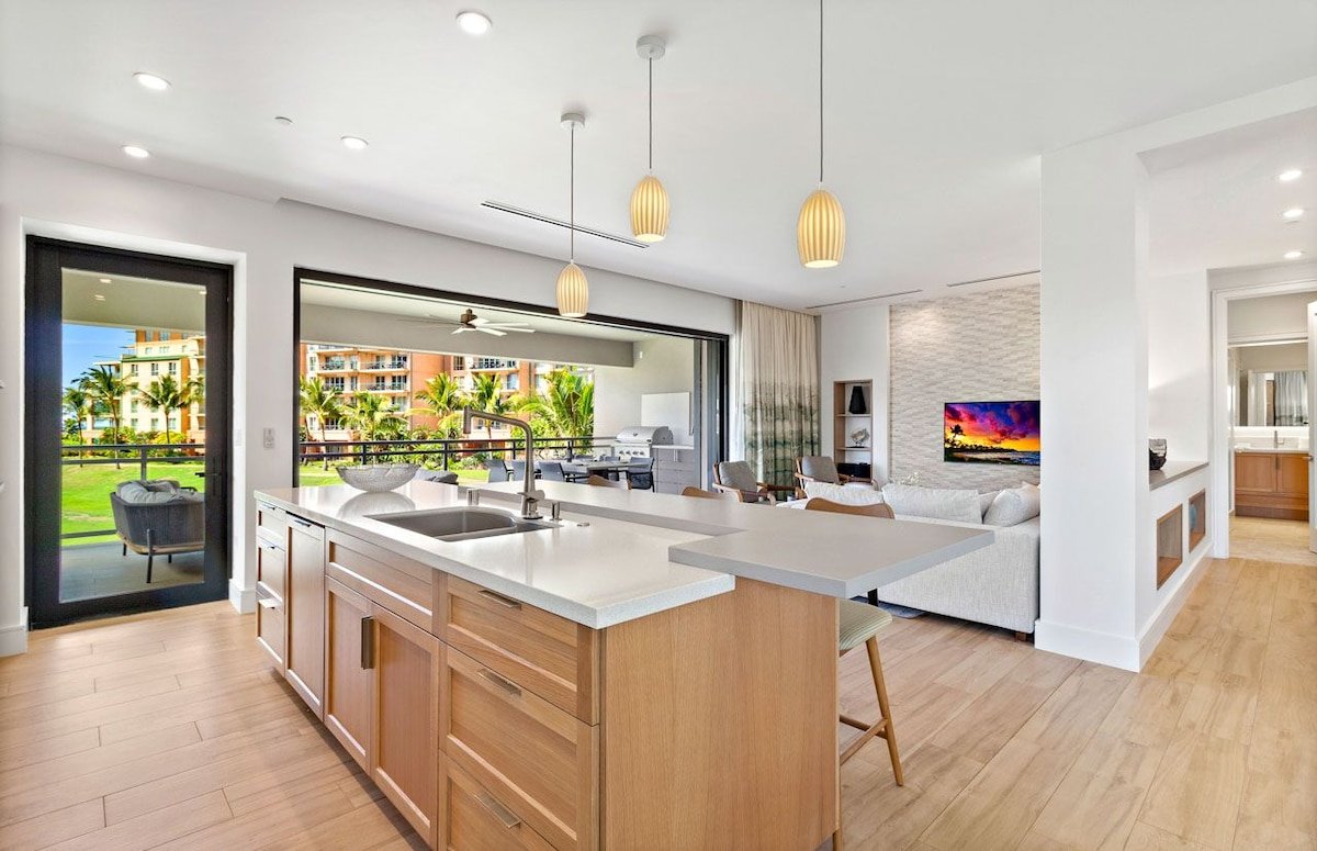 Maui Resort Rentals: Luana Garden Villas 6C gallery image 3