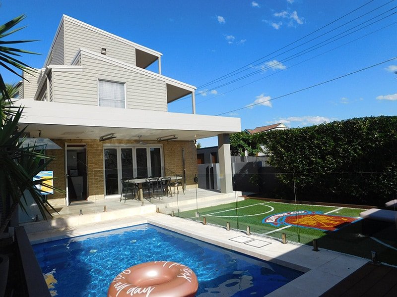 Clovelly Beach House with Pool gallery image 2