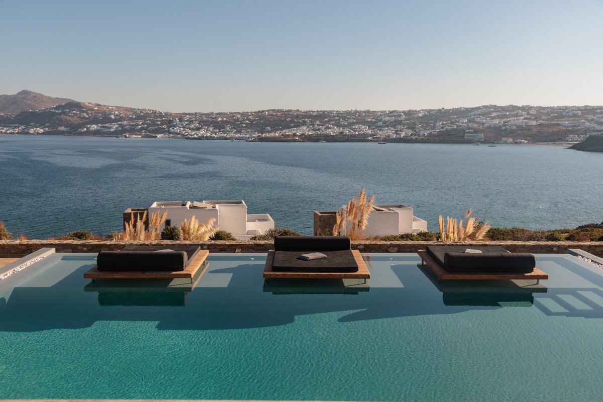 Private Villa Sapphire Black, Indoor &Outdoor Pool