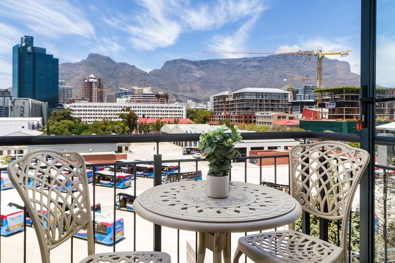Cape Town Modern Apartment featured image