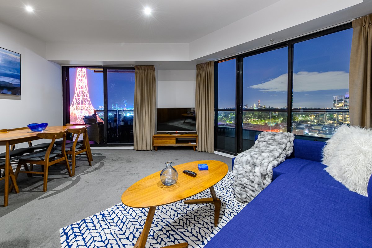 Exclusive Stays – Gallery Tower II