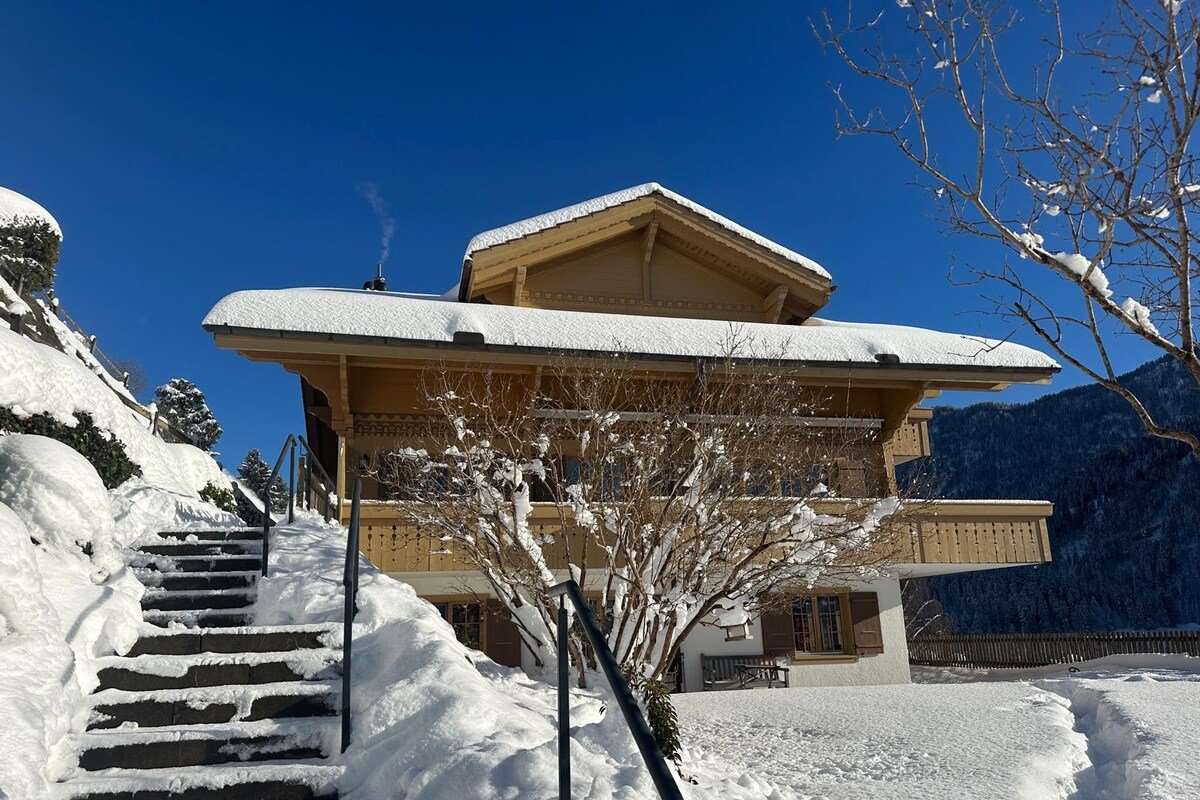 Marvelous Luxurious Furnished Flat with Outstandin gallery image 2