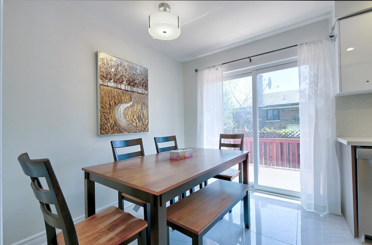 Amazing New Spacious 6BR, 7 Beds gallery image 5