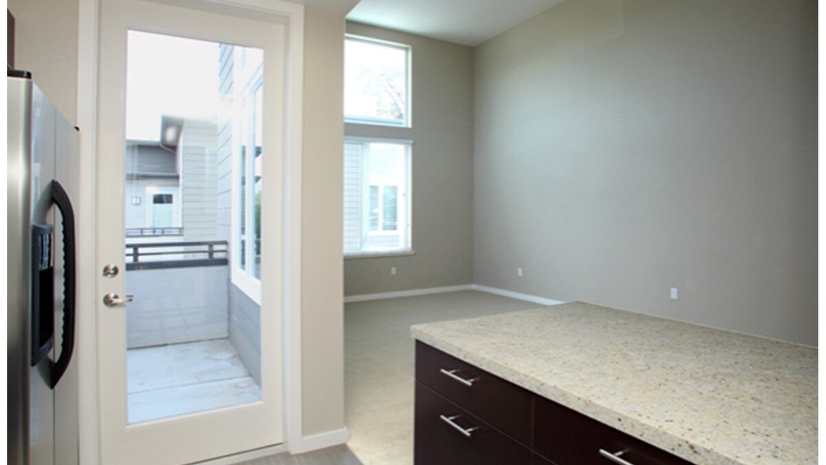 ** 2BR LUXURY Apt in Palo Alto ** gallery image 5