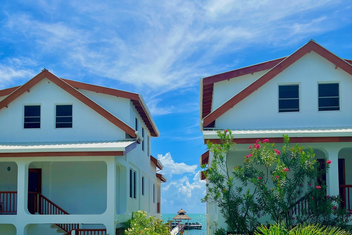 Partial Ocean View Penthouse 3 bed/3 ba Velento #5