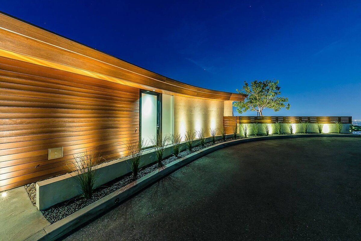 Rouge Elite gallery image 5