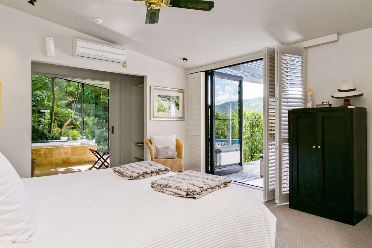 The Point Villas – Luxury Lake Taupō Retreat gallery image 2