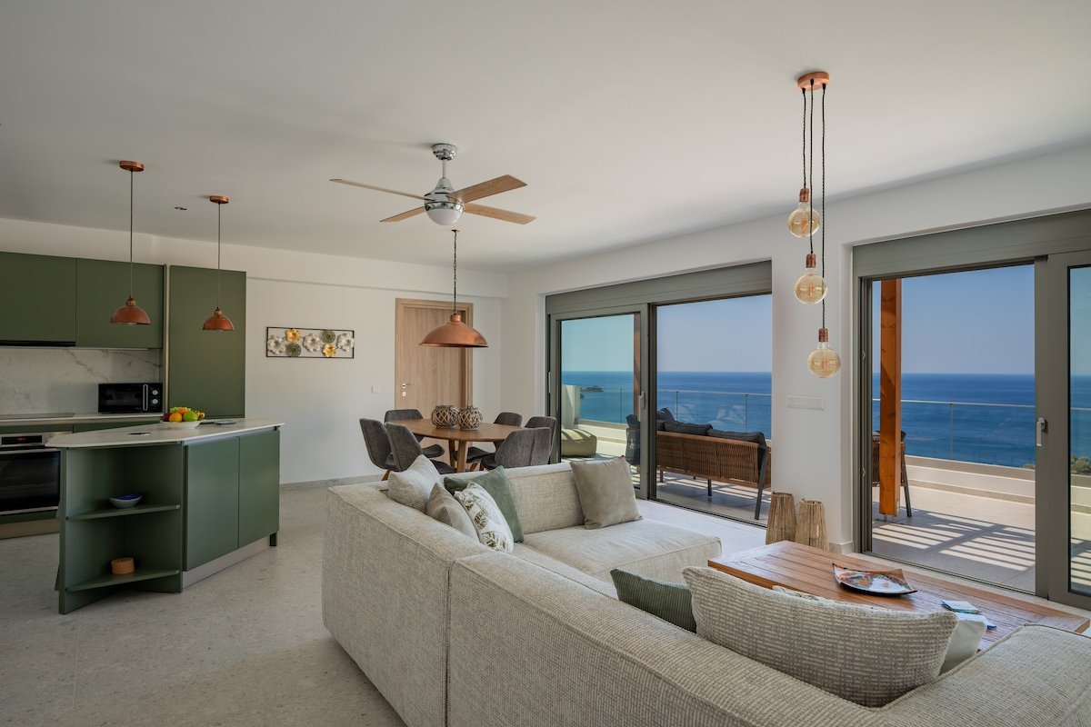 Villa Sibylla Seaview w/ infinity pool gallery image 4