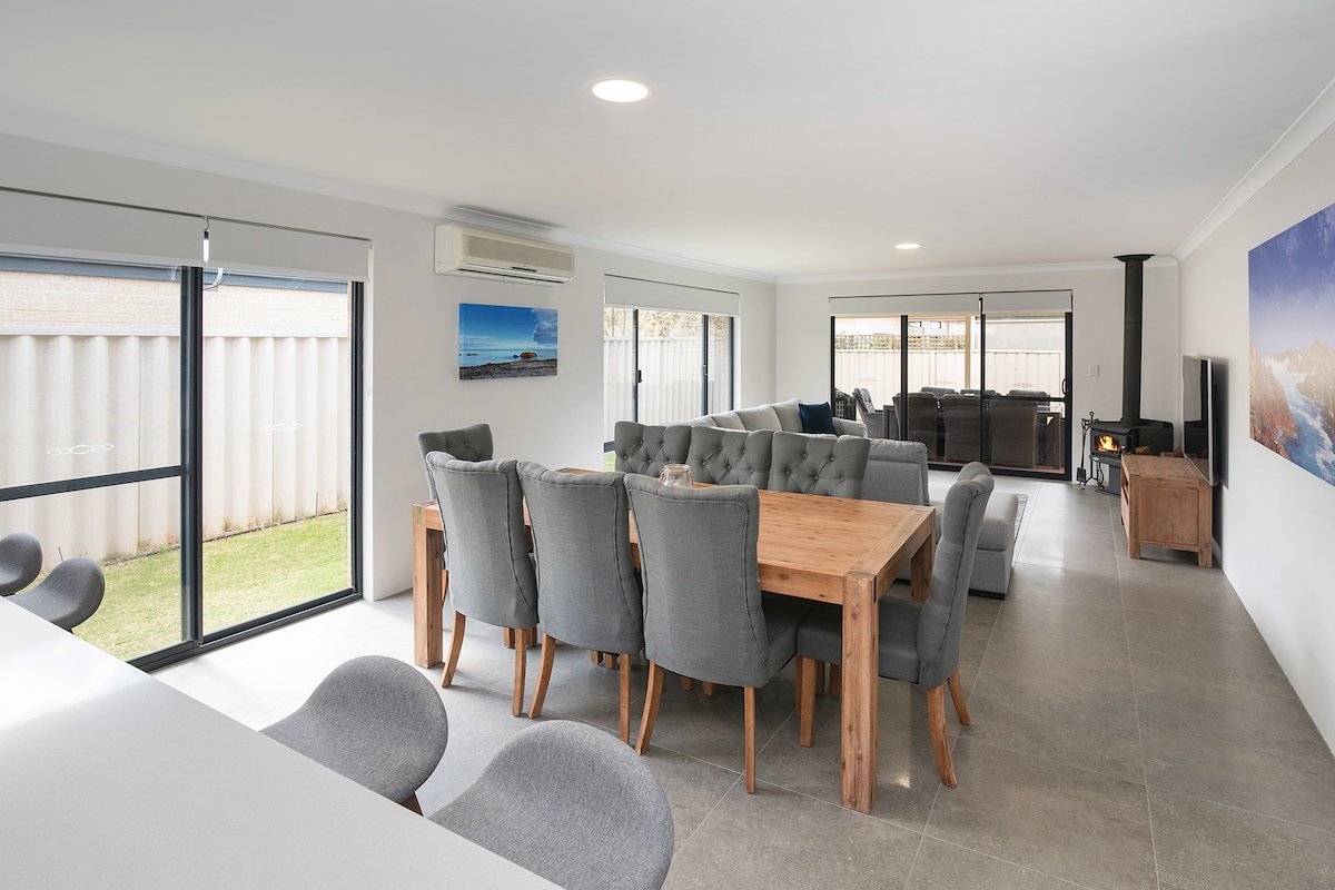 Goin’ Coastal- WIFI, 250 meters to the beach gallery image 4