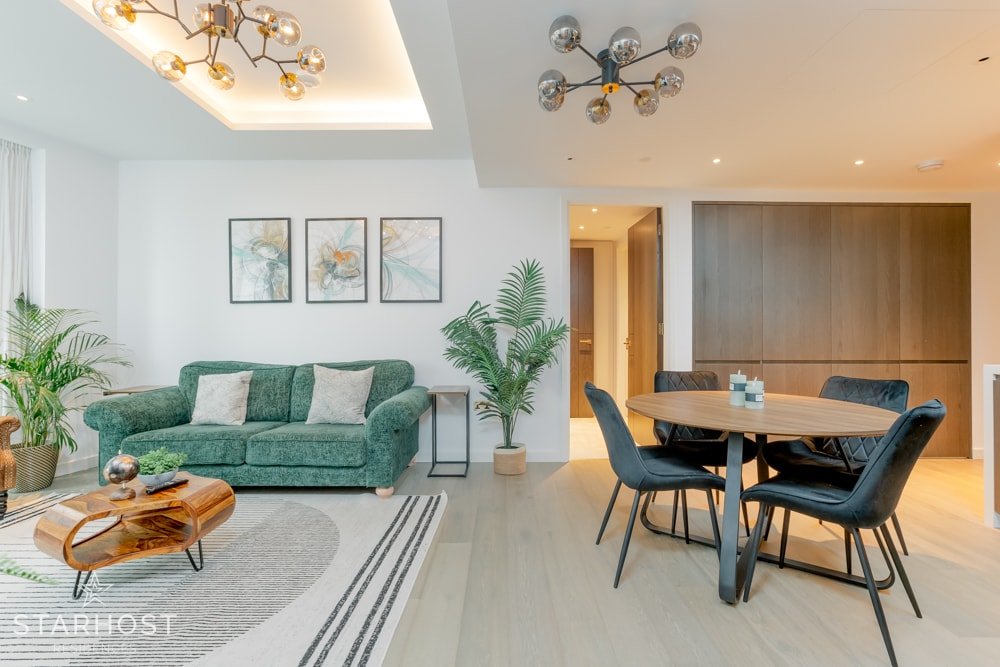 Stunning 2-bed apartment in Nine Elms gallery image 3