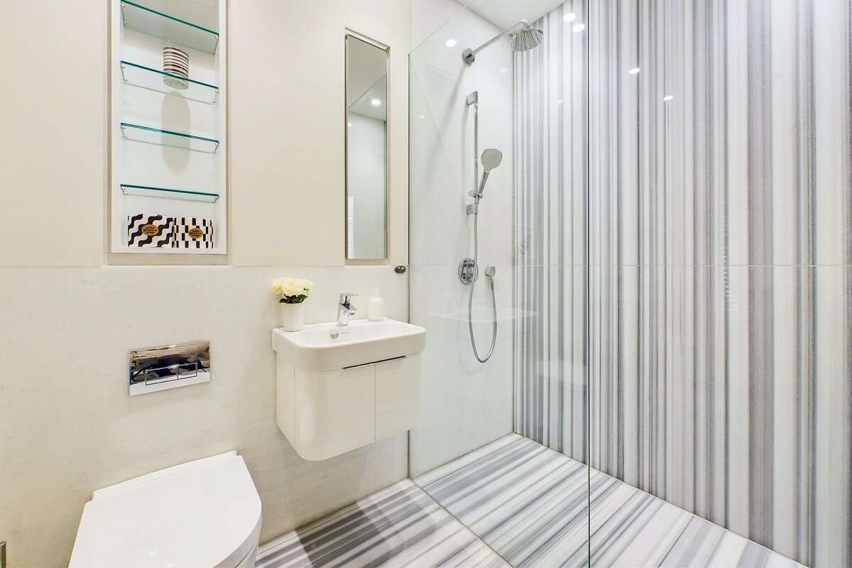 Luxury Duplex Apartment in Holborn gallery image 5