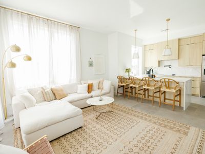 Minutes from Broadway and Nissan Stadium