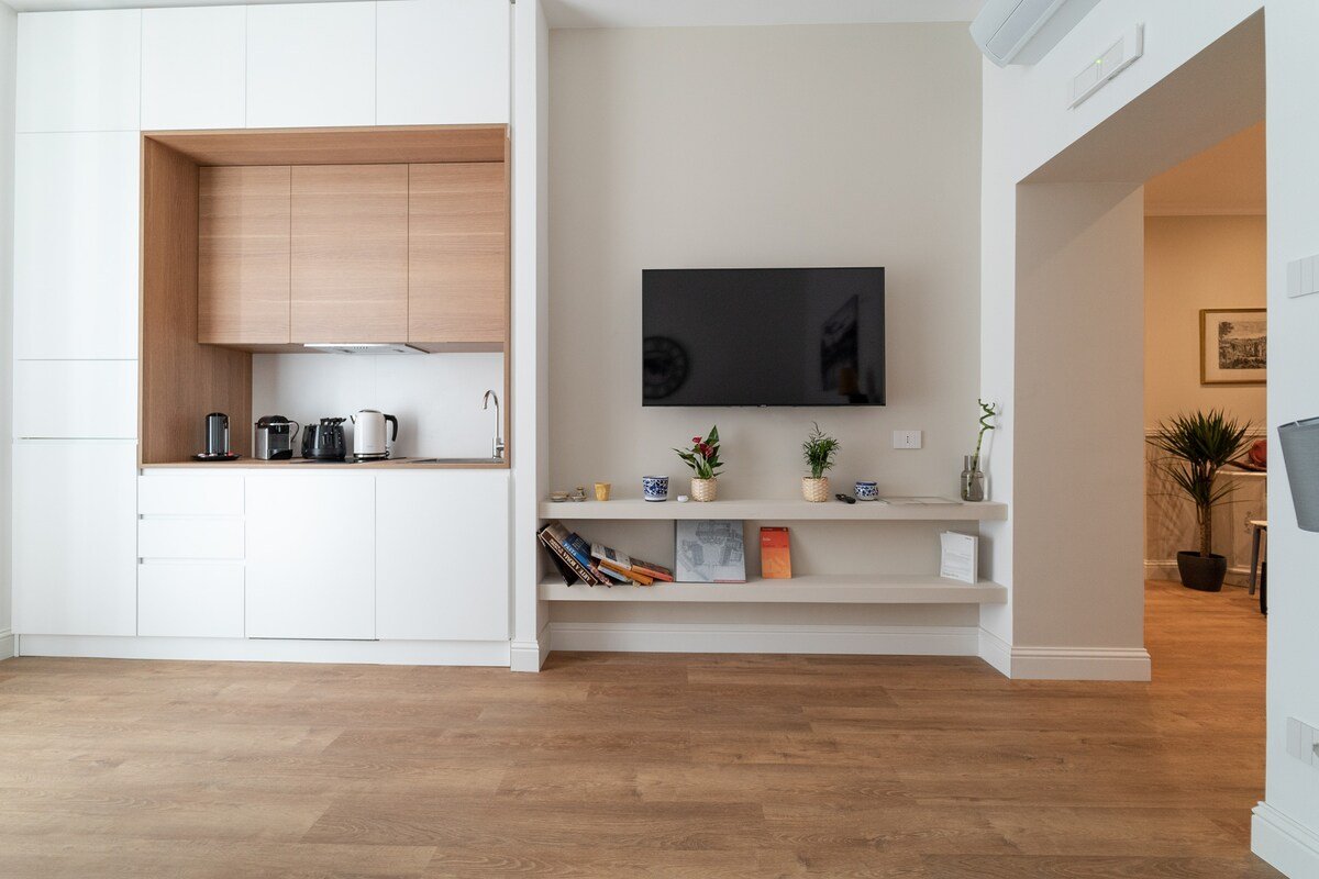 Nuances the Colosseum Apartment gallery image 3