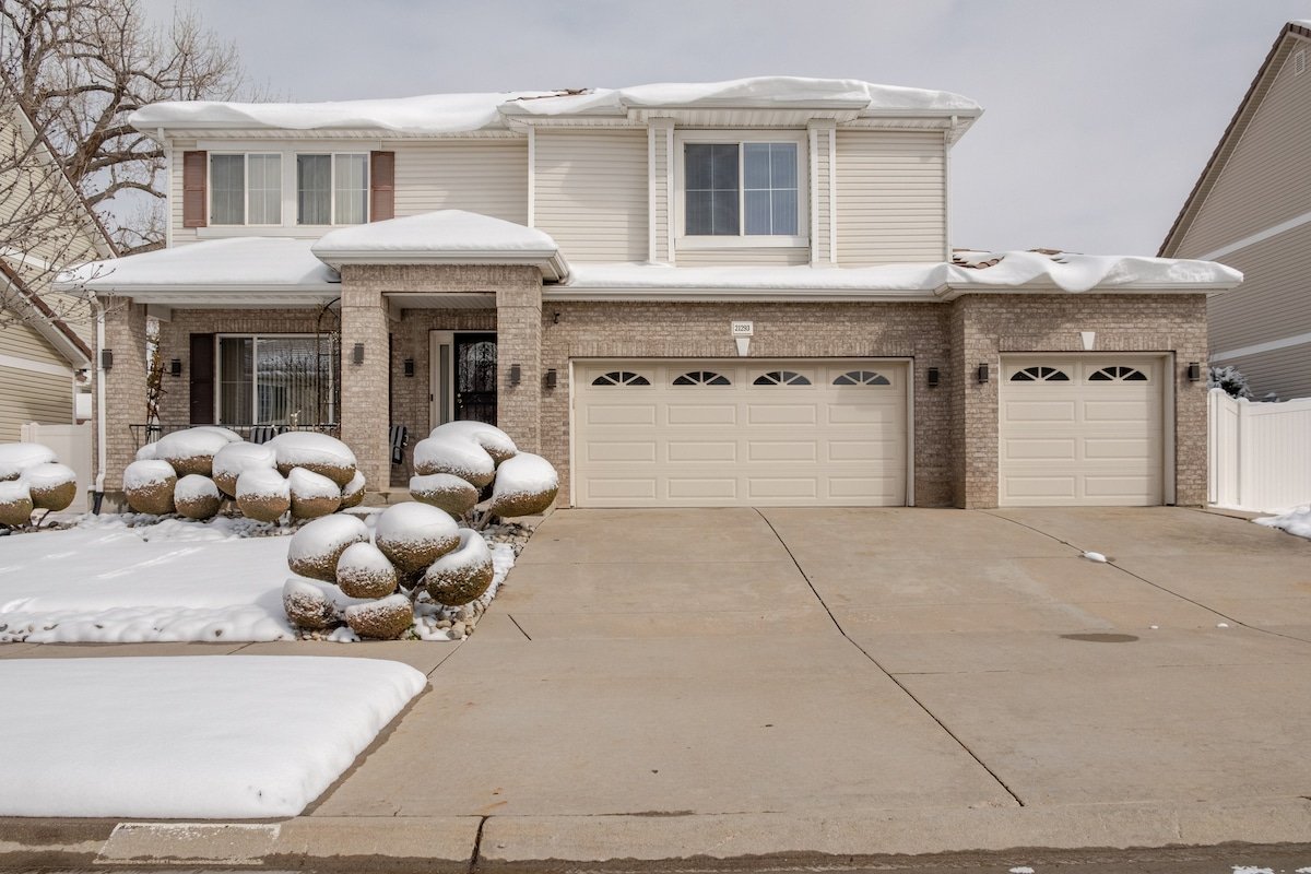 Immense Home Min from DenverAirport & GaylordHotel gallery image 3