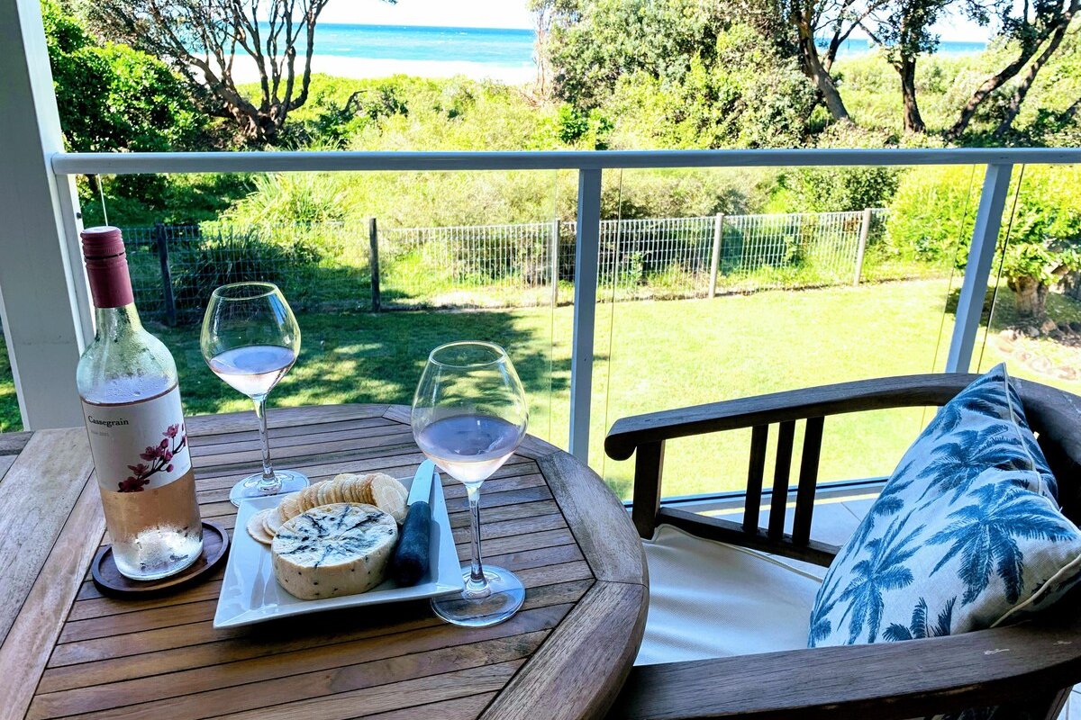 Diamond Daze | Beachfront & Views gallery image 3