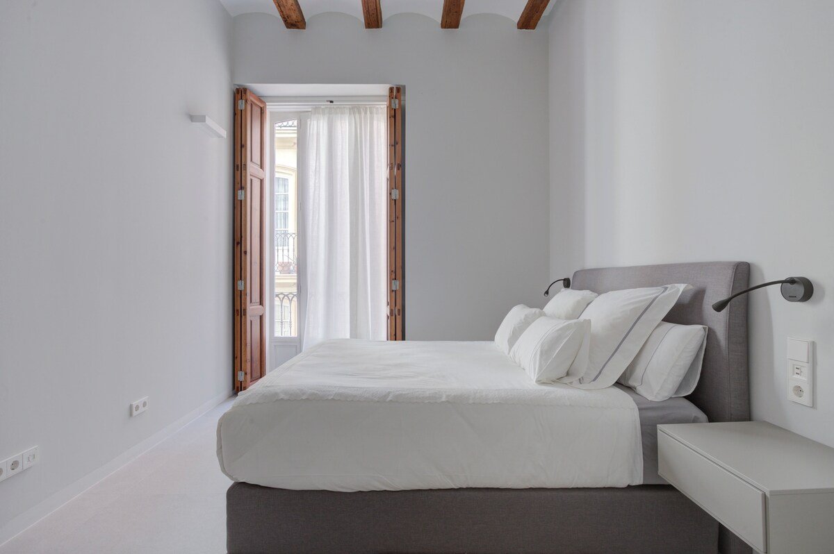 Quality and luxury prime location gallery image 4