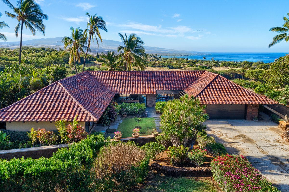 Enjoy Ocean Views On The Mauna Kea Resort!
